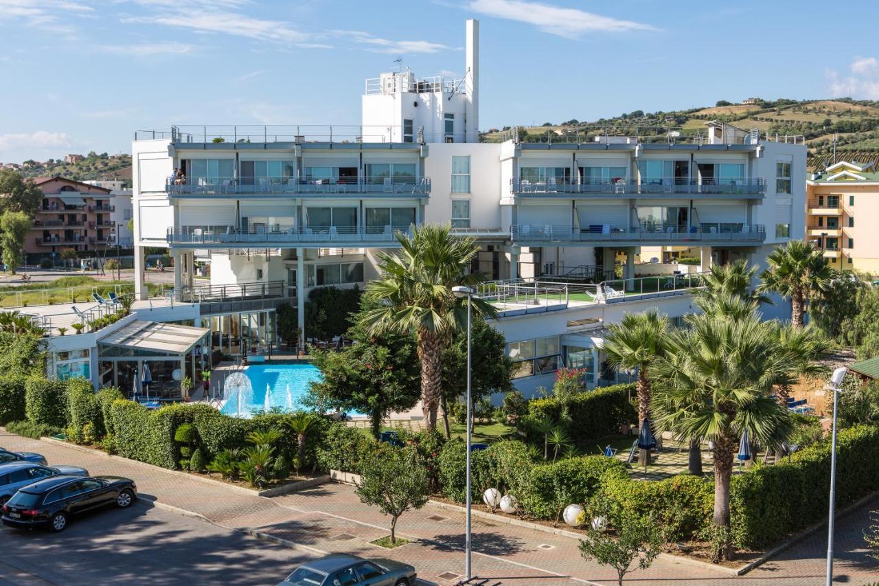 Seapark Spa Resort Giulianova Exteriér fotografie